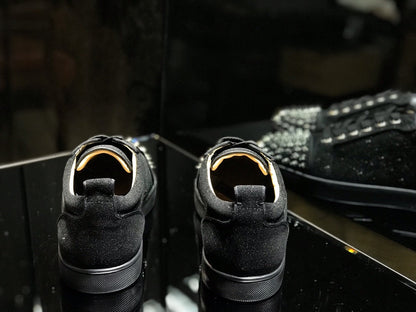 Sneakers & Shoes