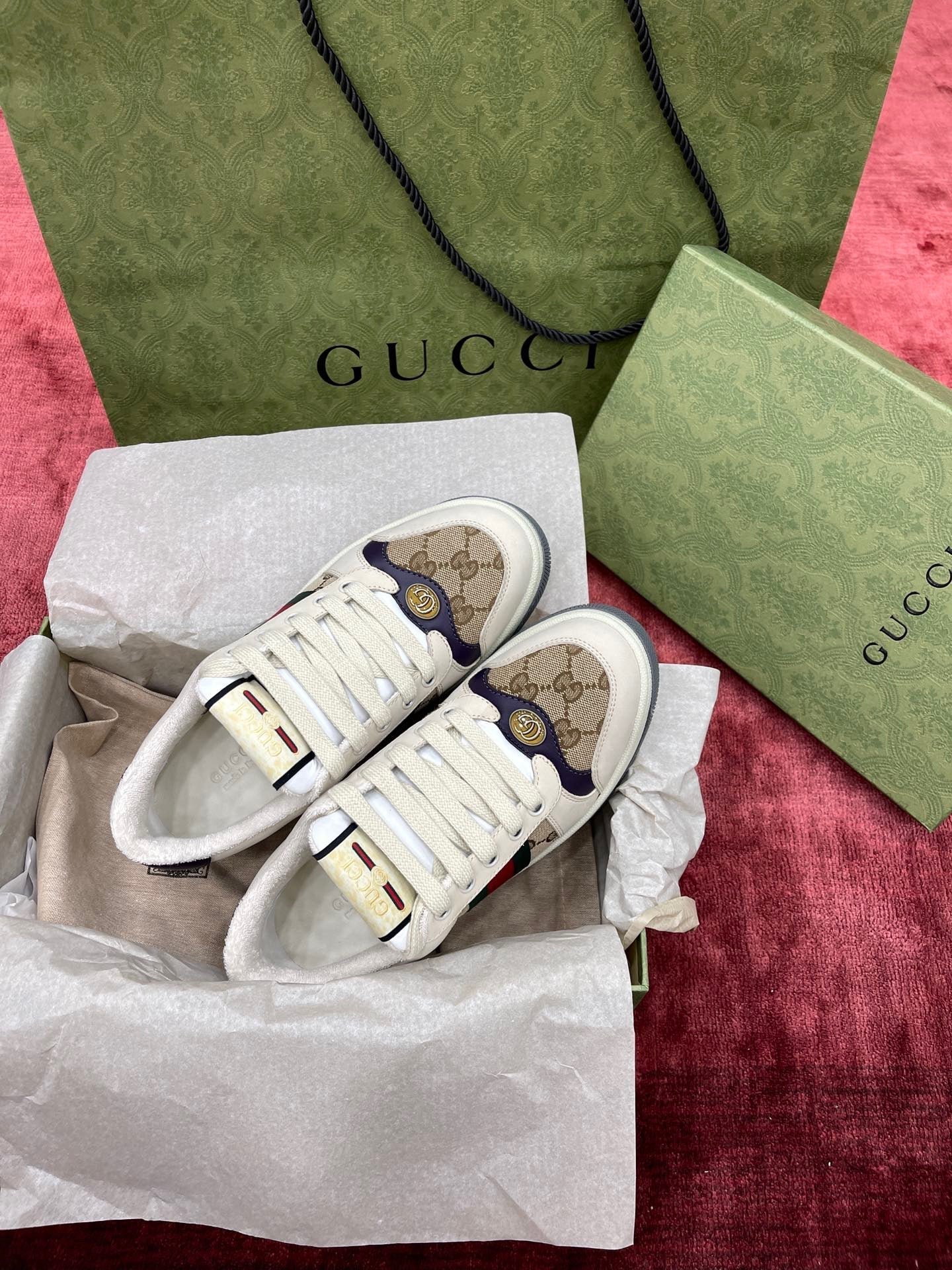 Sneakers & Shoes