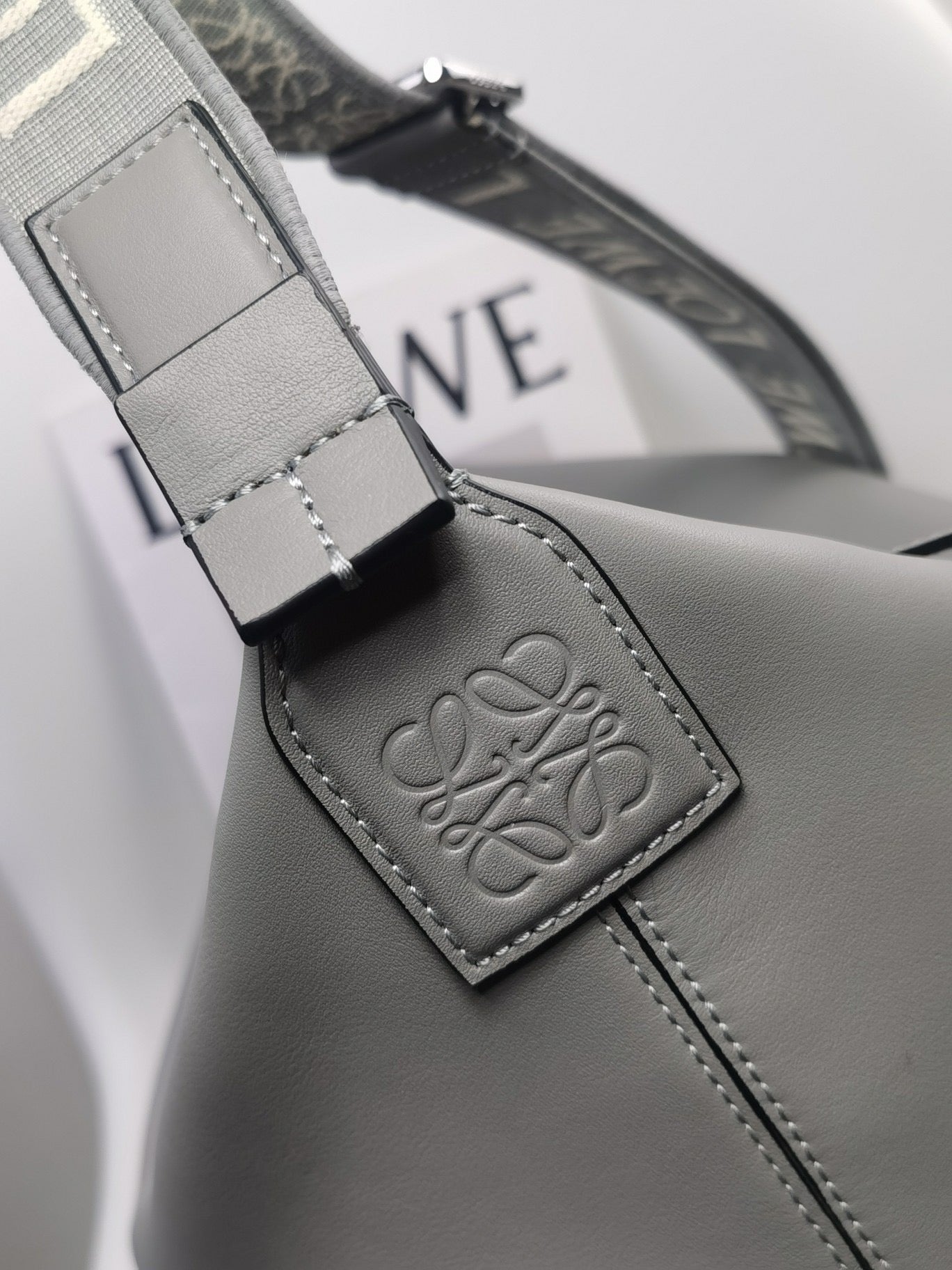 LO Messenger Bag