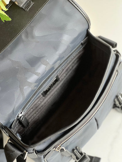 PRA Messenger Bag