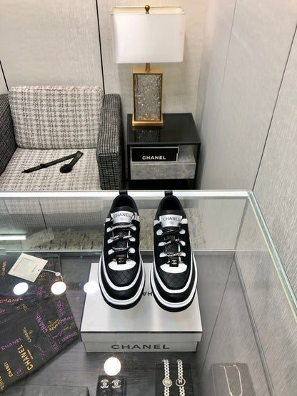 LOW TOP CASUAL SHOES IN BLACK MIX WHITE LAMBSKIN AND SUEDE