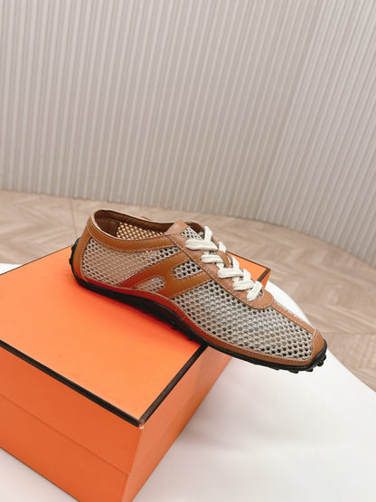 KIGA SNEAKER IN WHITE CROCHET KNIT AND BRONZE BROWN CALFSKIN