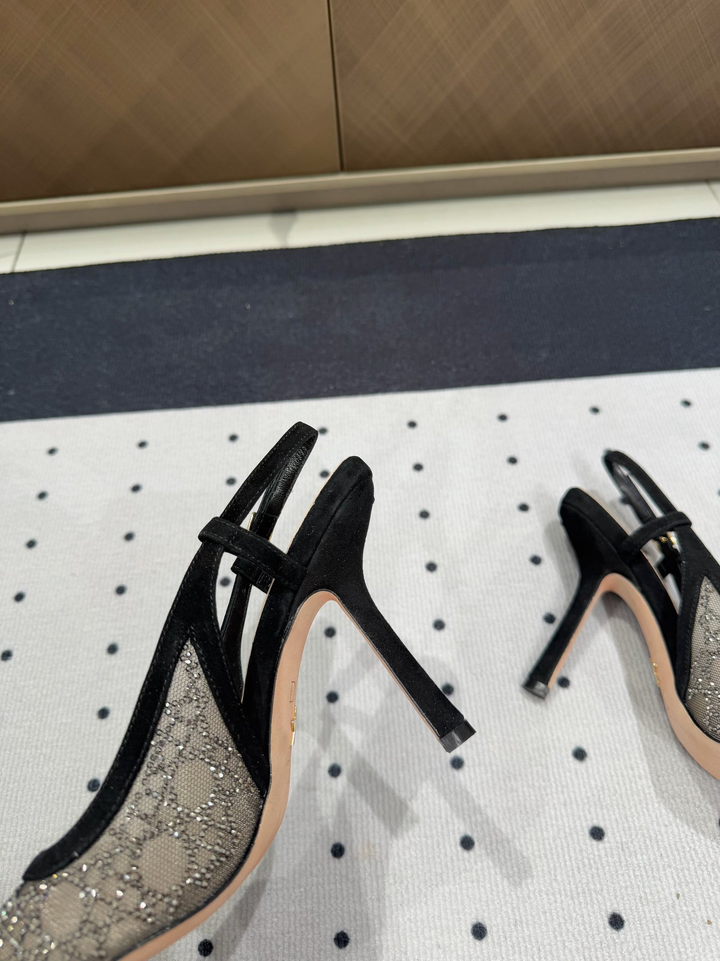 HIGH HEELS SLINGBACK IN BLACK LAMB SUEDE 10 CM