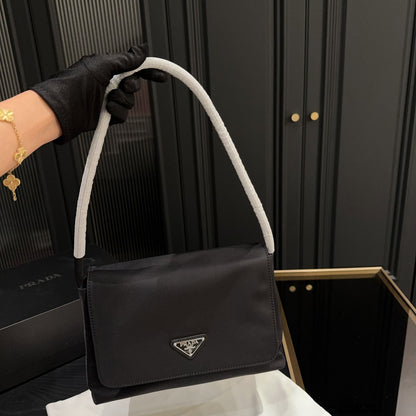 TRIANGLE LOGO SHOULDER BAG 26 IN BLACK RE-NYLON