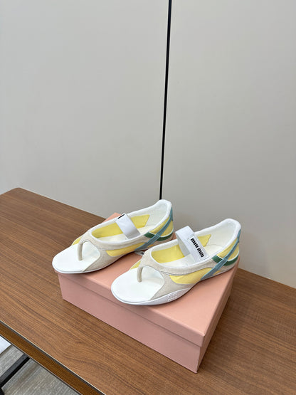 THONG SANDALS IN BEIGE SUEDE MIX YELLOW TECH FABRIC