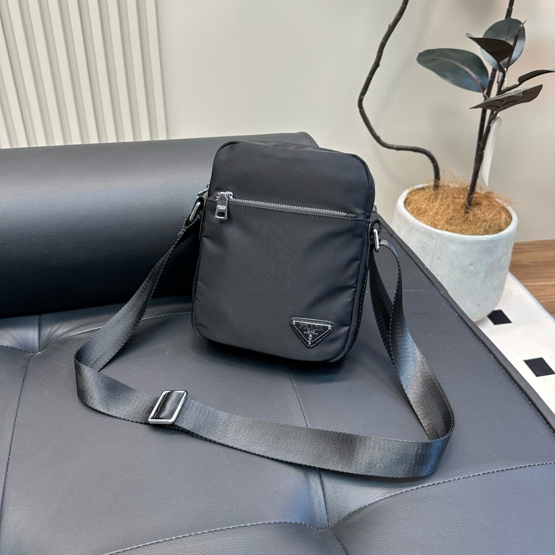 TRIANGLE LOGO CROSSBODY BAG 22 IN BLACK RE-NYLON WITH STRAP