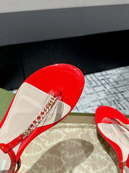 THONG SANDAL IN CANDY RED CALFSKIN WITH GOLD HARDWARE