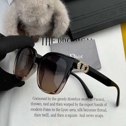 MONTAIGNE SUNGLASS CD8635 IN ACETATE
