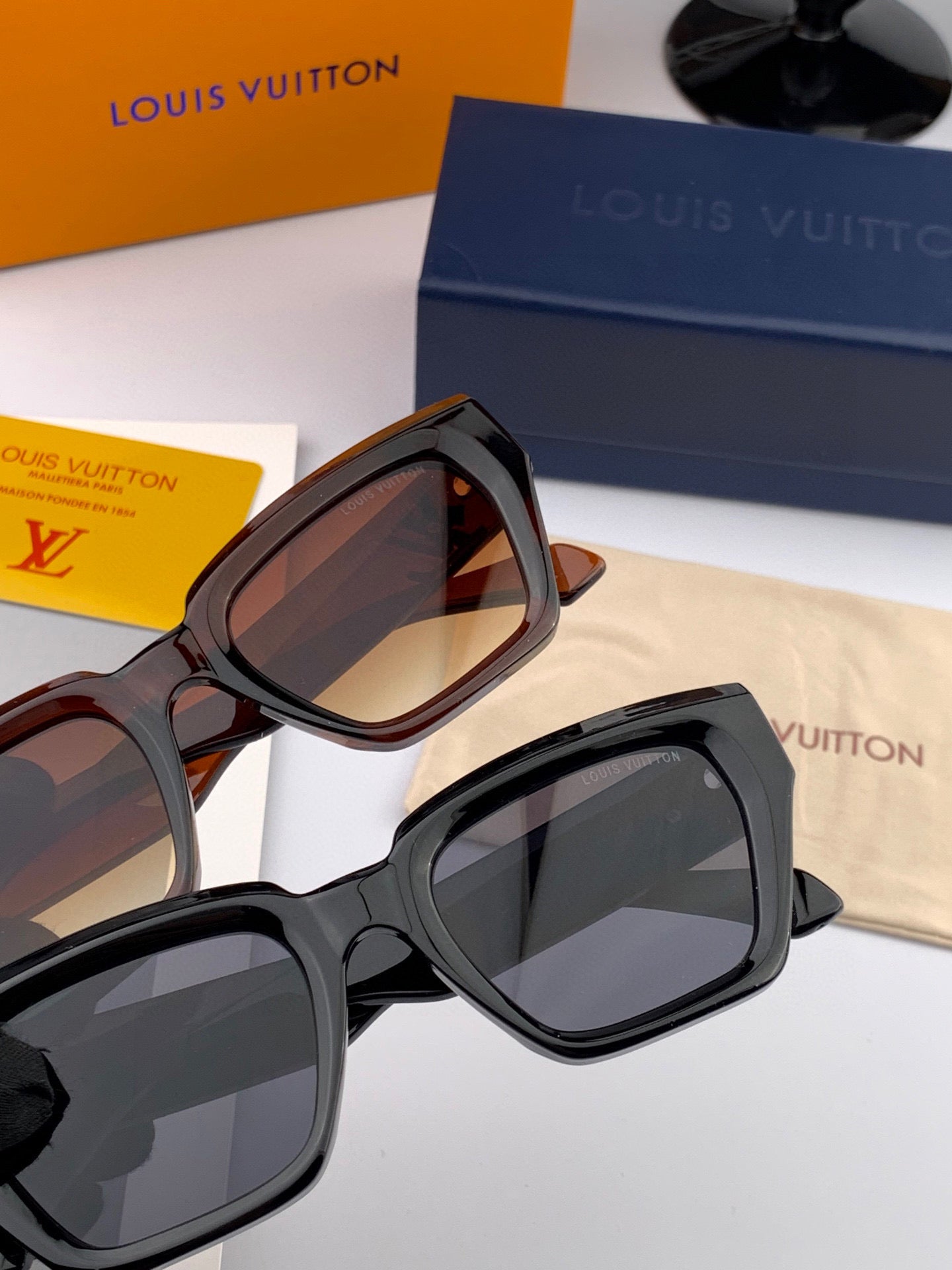 SQUARE SUNGLASS L26900 IN ACETATE