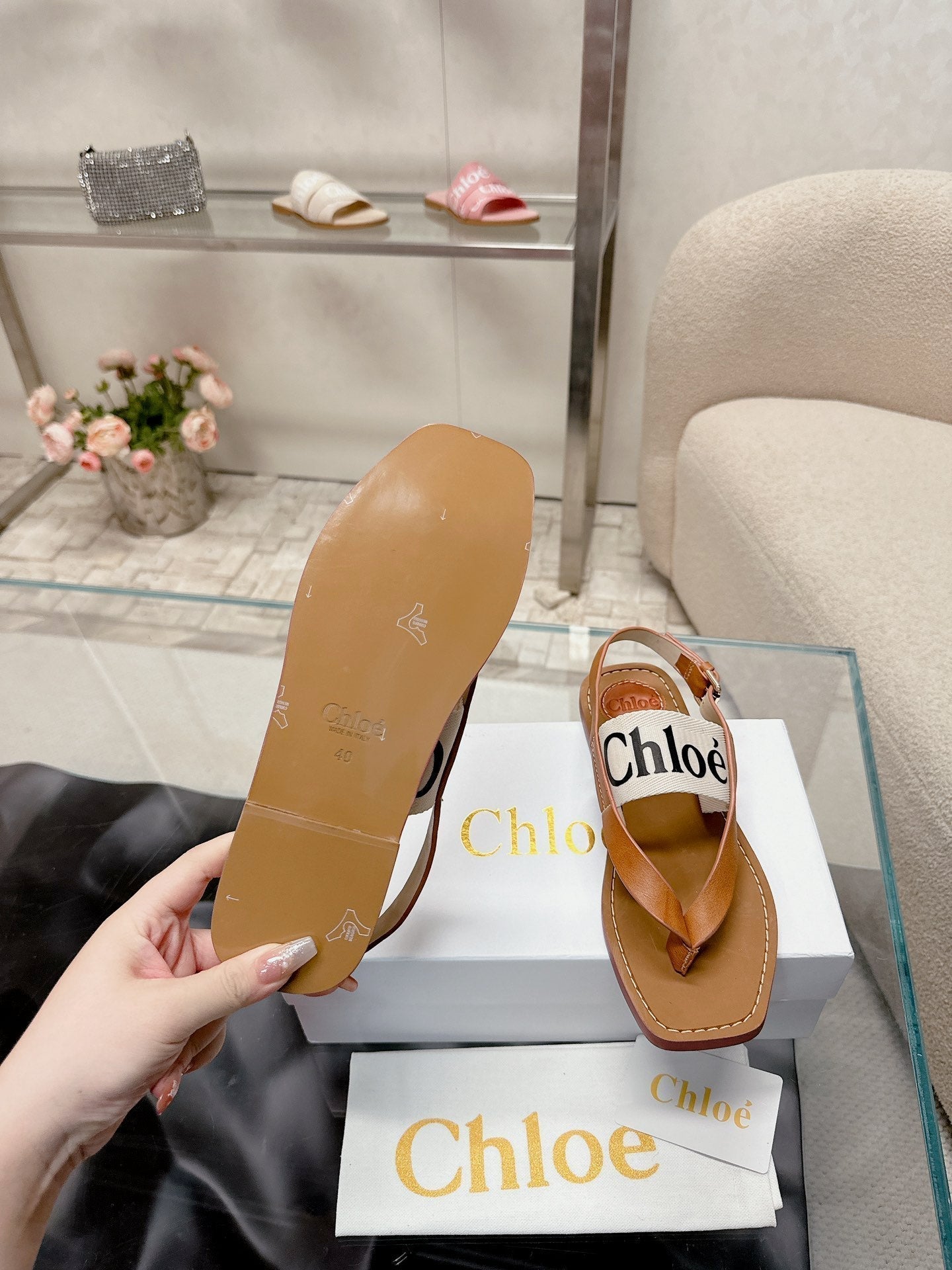 THONG SANDALS IN CINNAMON BROWN CALFSKIN AND WHITE CANVAS