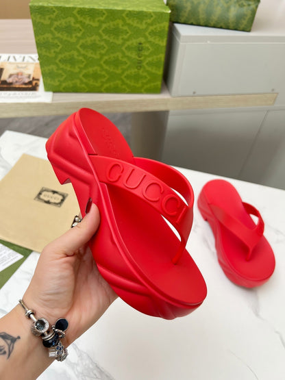 THONG PLATFORM IN RUBY RED IMPORTED TPU