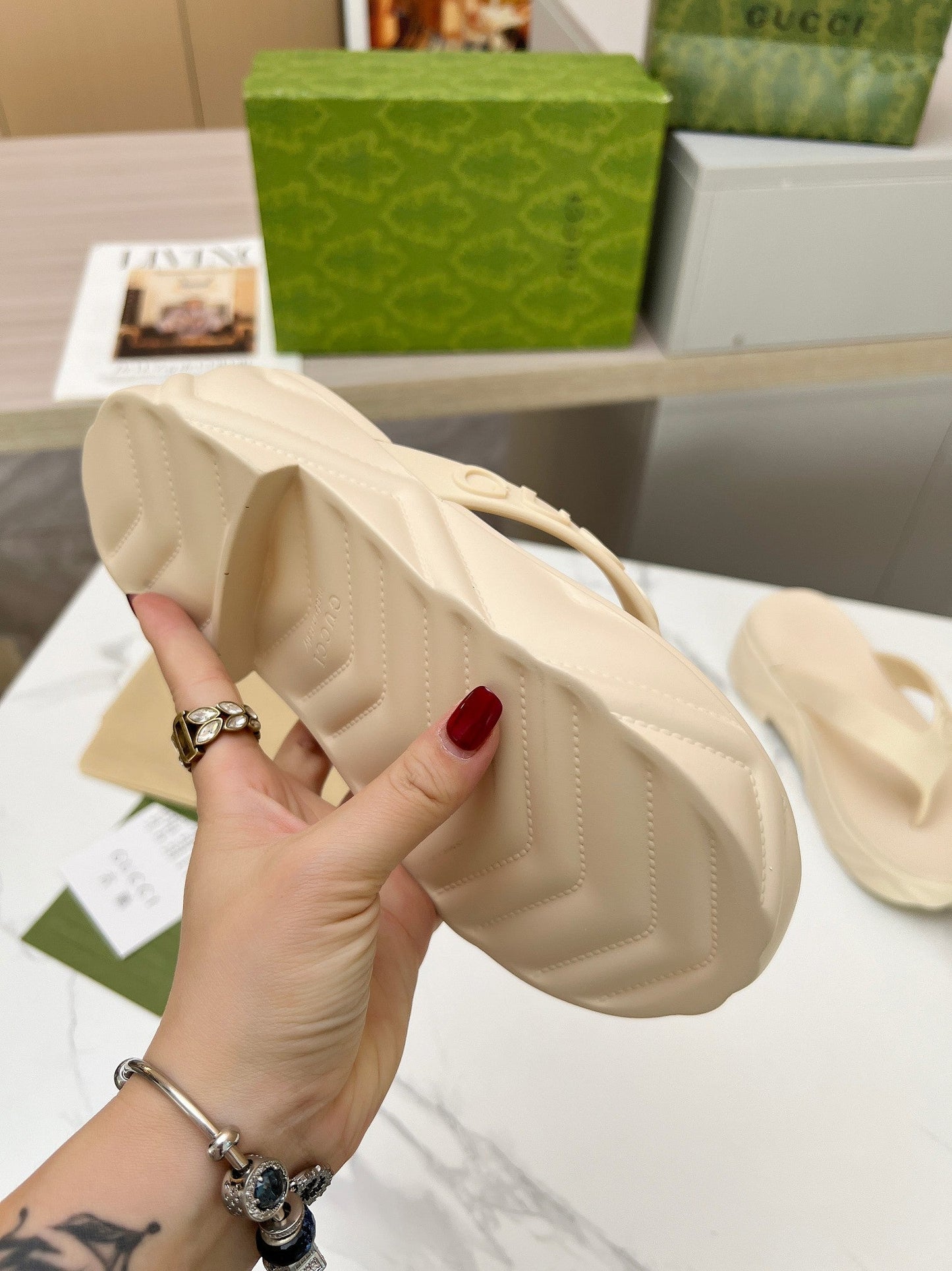 THONG PLATFORM IN BEIGE CREAM IMPORTED TPU