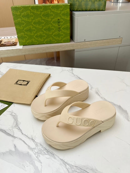 THONG PLATFORM IN BEIGE CREAM IMPORTED TPU