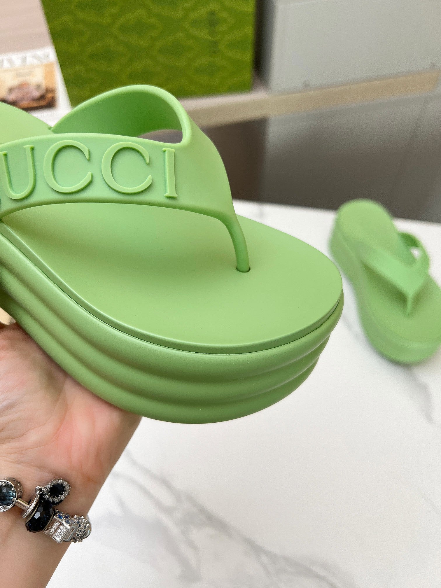 THONG PLATFORM 5 CM IN PISCHIATO GREEN IMPORTED TPU