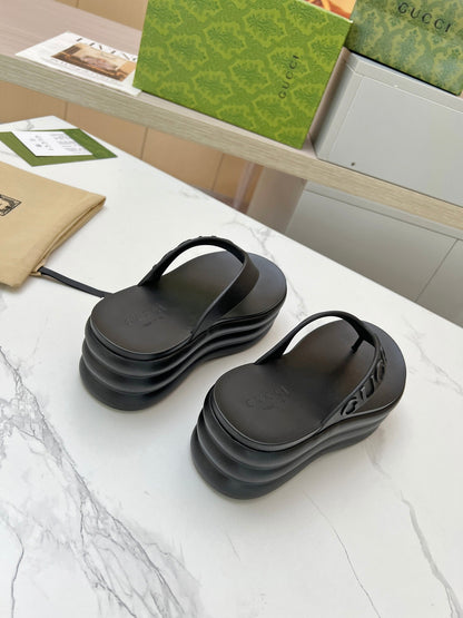 THONG PLATFORM 5 CM IN BLACK IMPORTED TPU