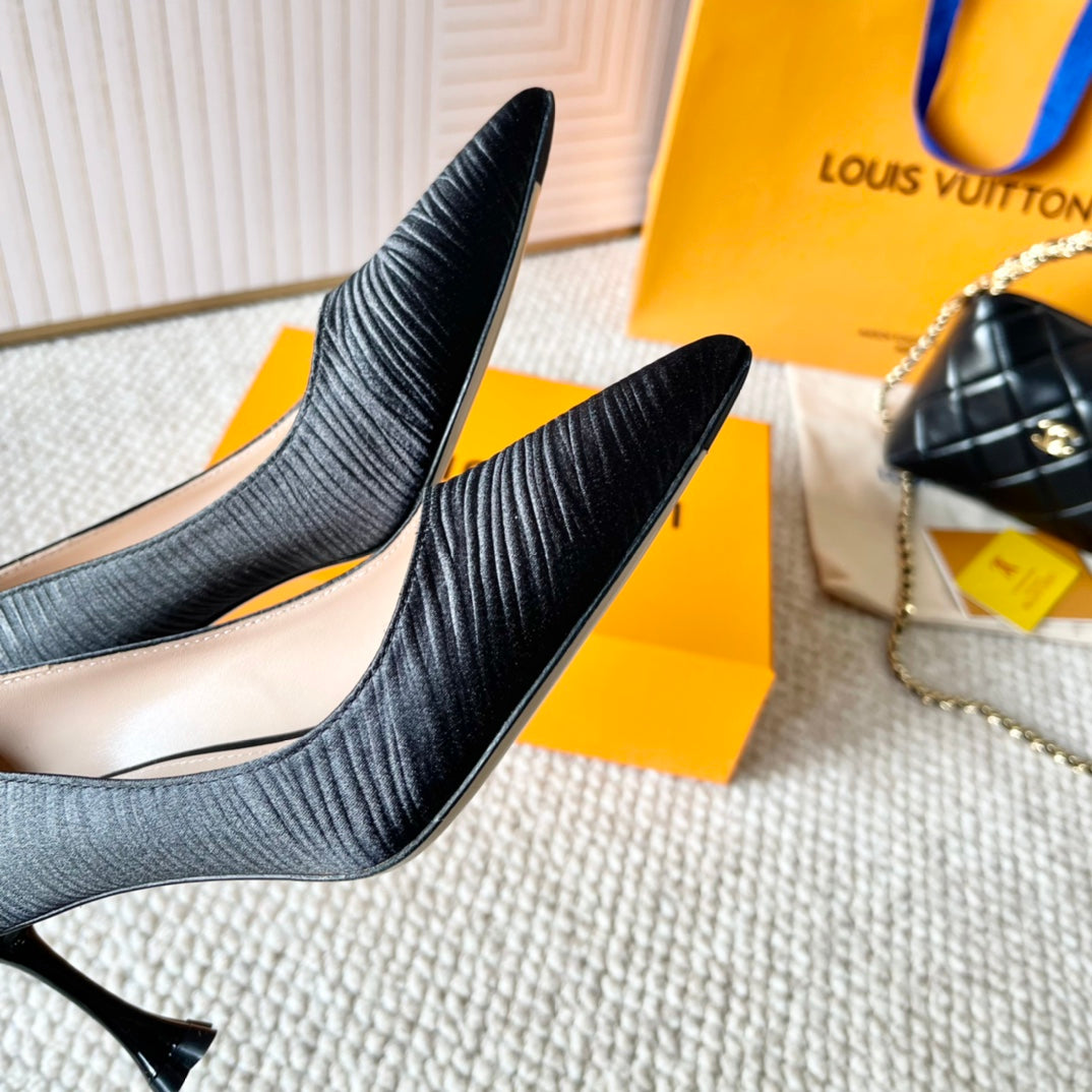 BLOSSOM PUMP 75 MM IN BLACK IMPORTED STRIPED SILK SATIN