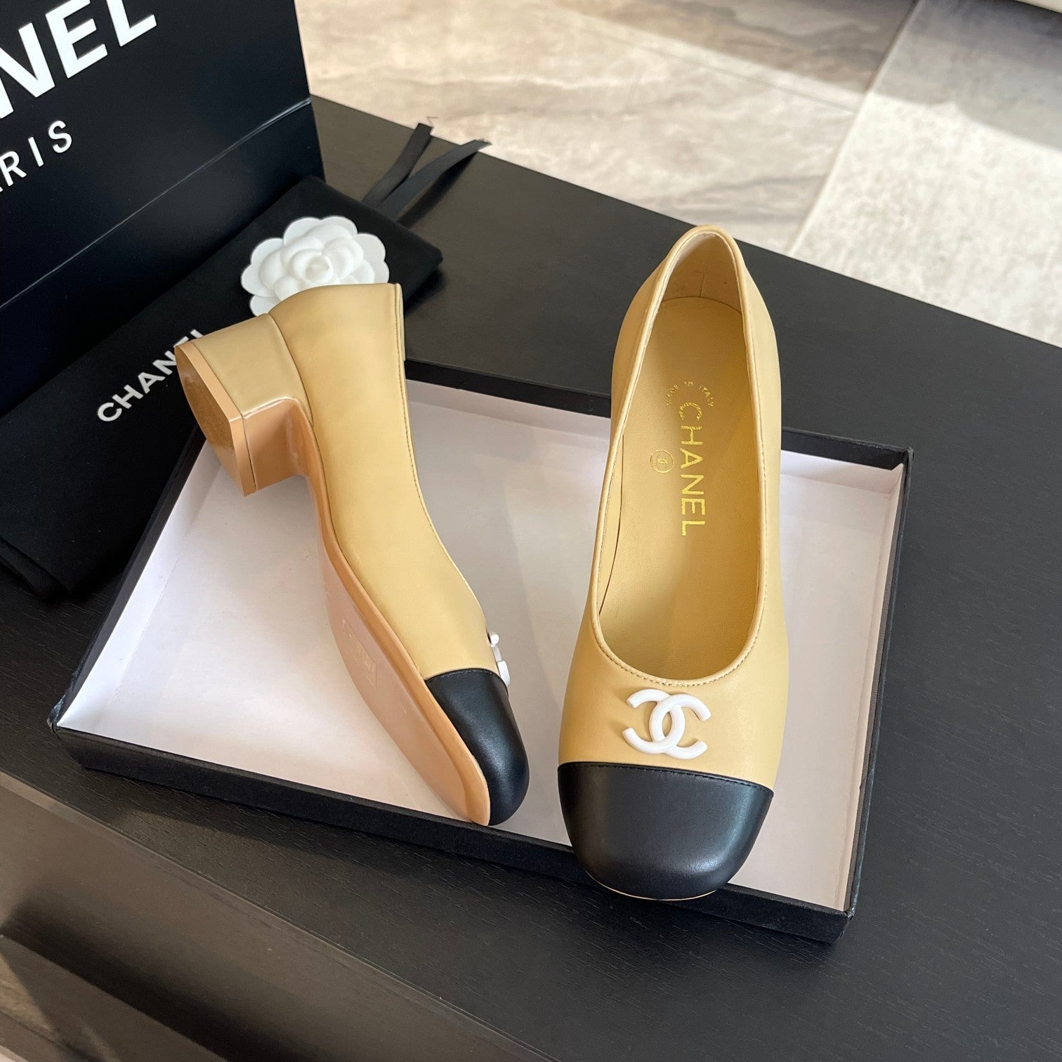 PUMP DARK CREAM MIX BLACK CALFSKIN