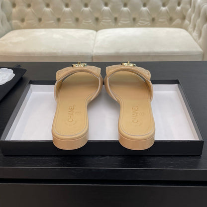 FLAT MULE IN TUSCAN BEIGE LAMBSKIN