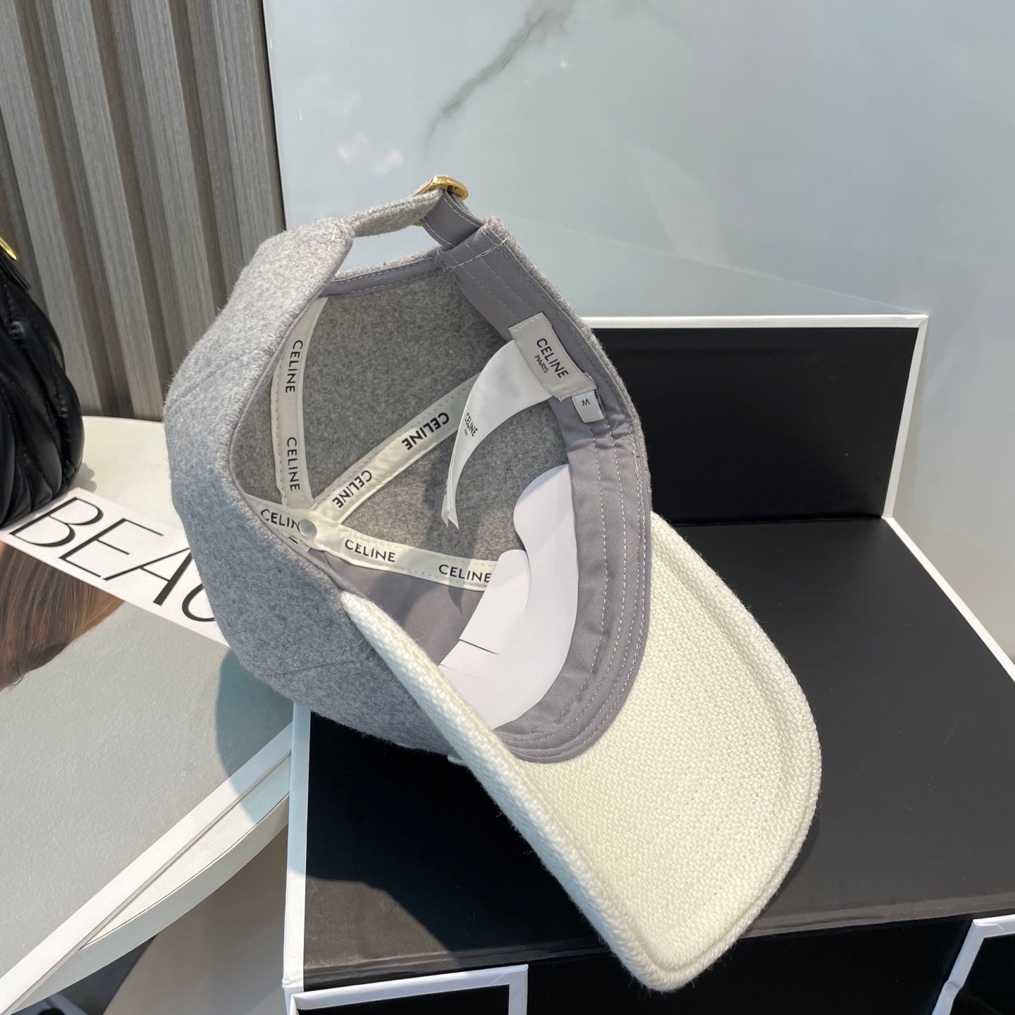 BASEBALL CAP MODEL 652410 IN WHITE AND GRAY FELTED FABRIC