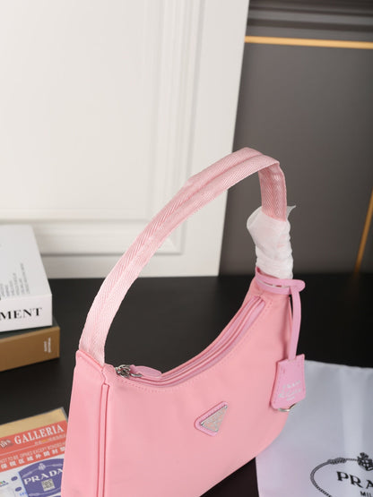 HOBO RE-EDITION BAG 22 IN BABY PINK RE-NYLON