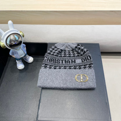 KNITTED BEANIE HAT IN GRAY CASHMERE WOOL 422482