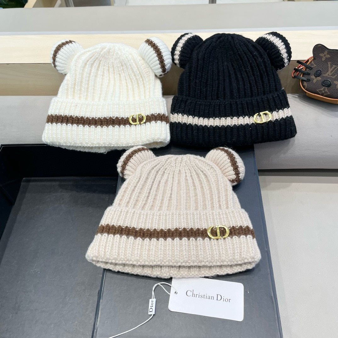 STRIPED BEANIE HAT WITH CUTE BEAR EARS IN WHITE WOOL 433436