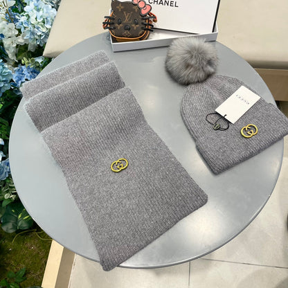 SET SCARF AND HAT IN DOVE GRAY CASHMERE 436241