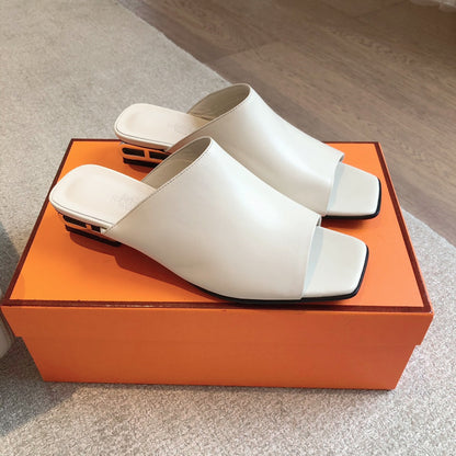 ICONIQUE 25 SANDAL WHITE CALFSKIN