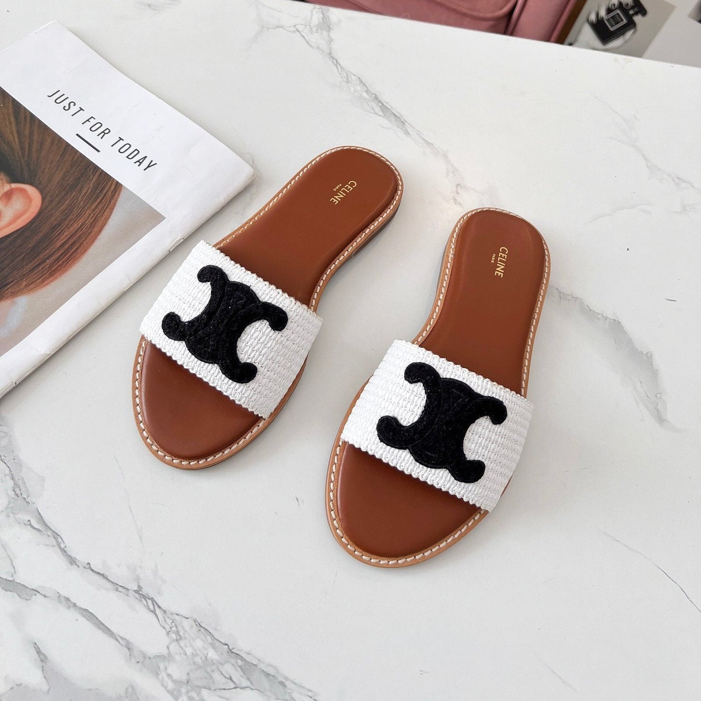 LYMPIA MULE WHITE RAFFIA AND BLACK WOOL LOGO