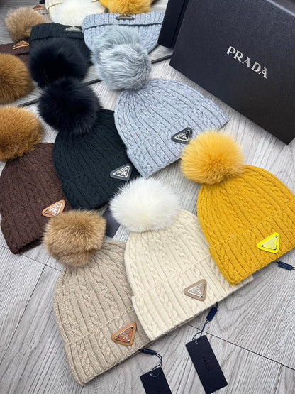 BEANIE HAT IN MUSTARD YELLOW WOOL 352365