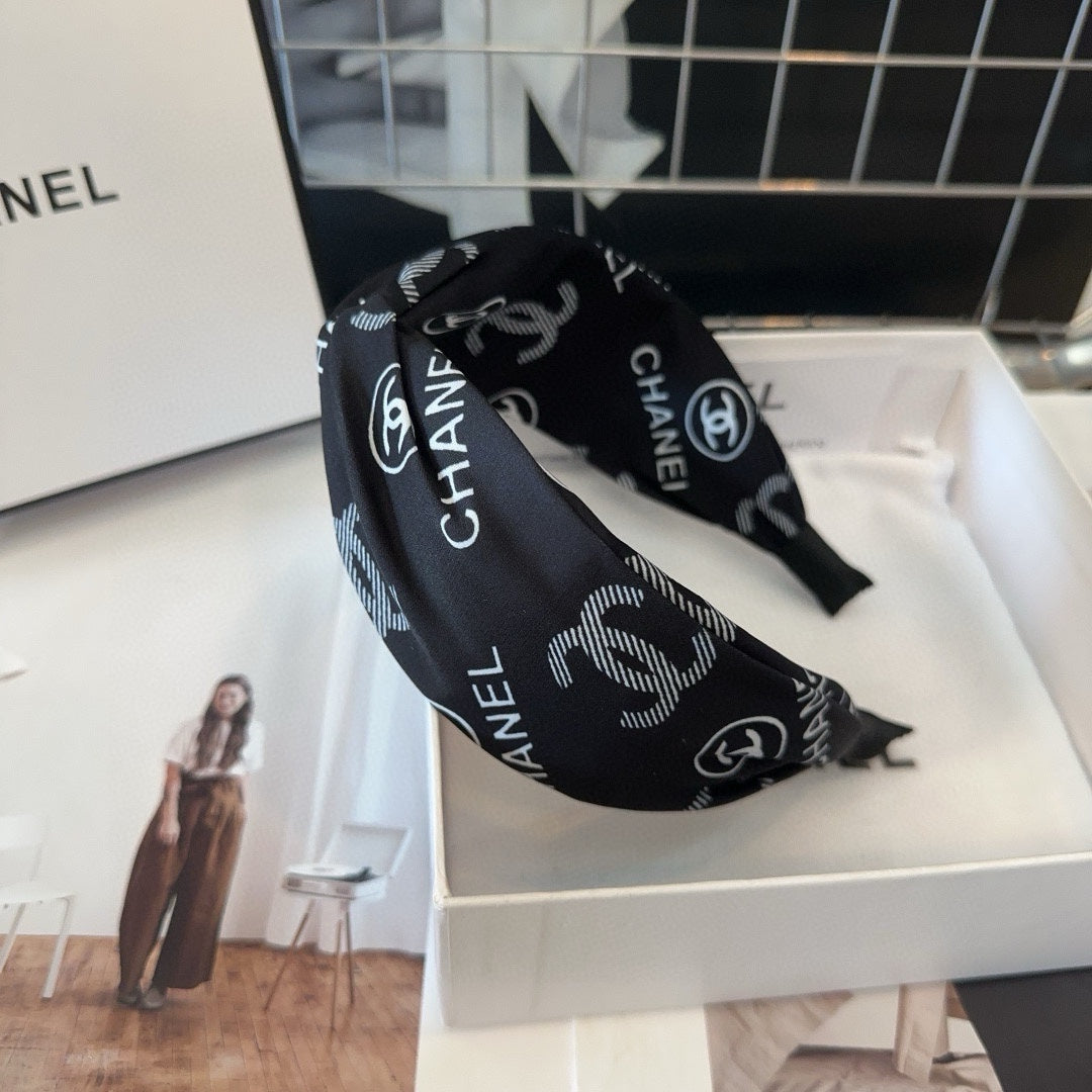 BLACK MONOGRAM FABRIC HAIRBAND 414446