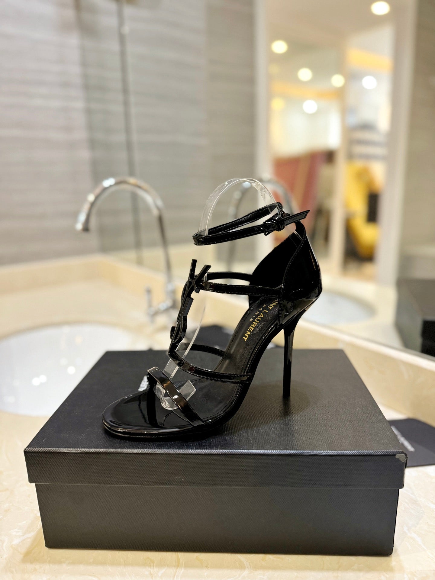 SL CASSANDRA HEELED SANDALS BLACK POLISHED CALFSKIN