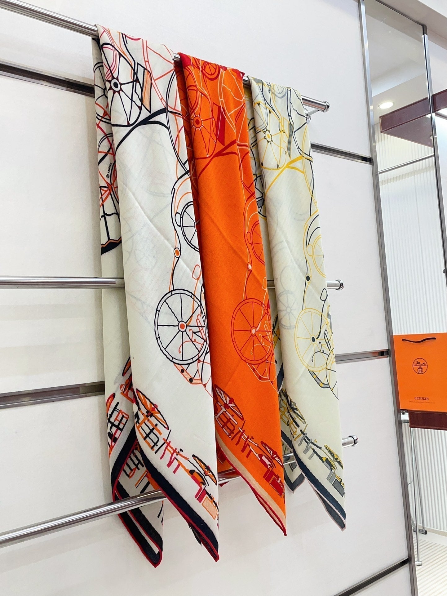 SCARF 140 CM COLORFUL 390954