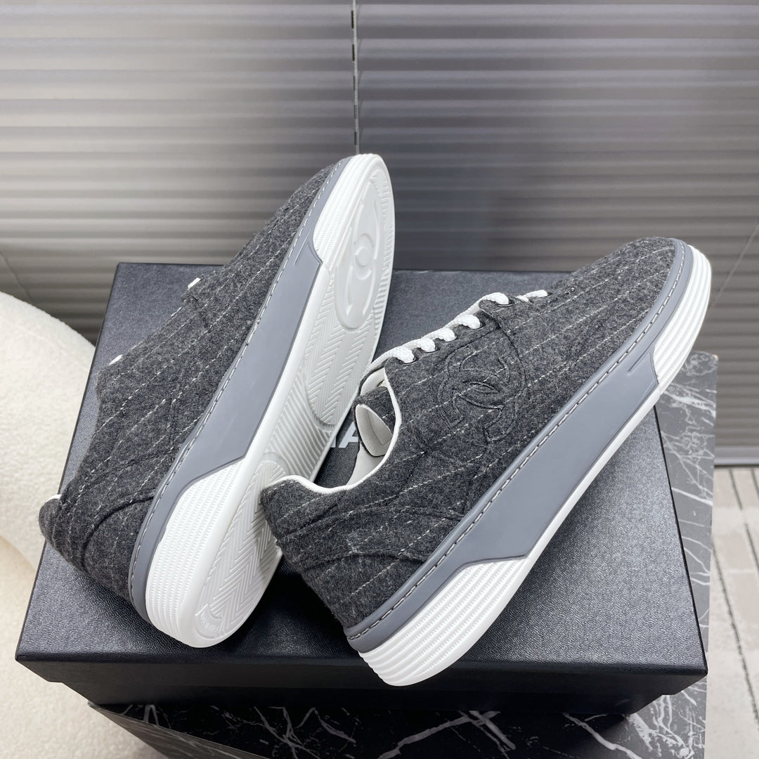 TRAINER SHOES IN MOUSE GRAY WOOL FABRIC