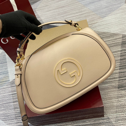 BLONDIE MEDIUM SHOULDER BAG 32 IN BEIGE CALFSKIN GOLD HARDWARE