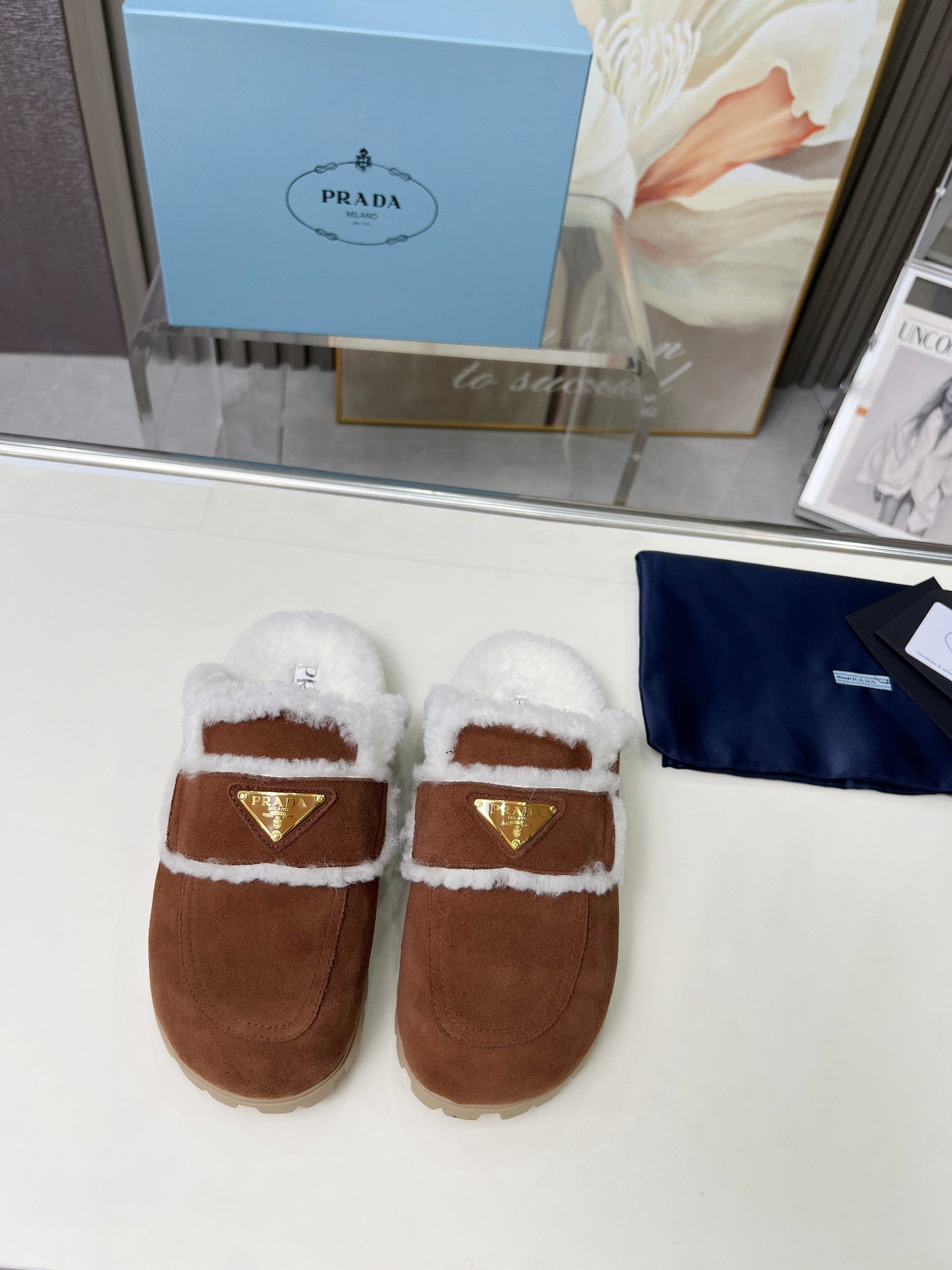 SUEDE AND SHEARLING MULES UMBER BROWN