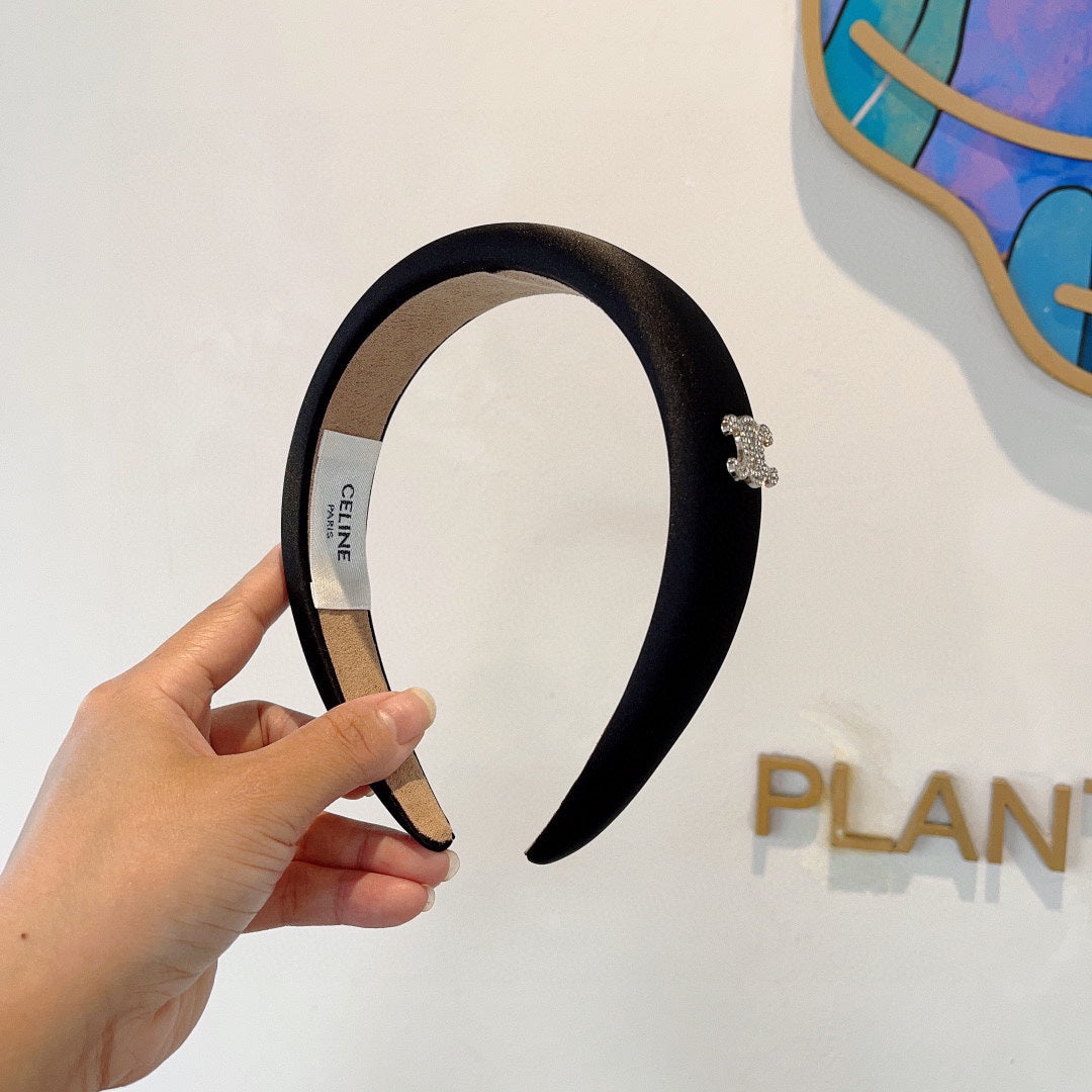 BLACK FABRIC HAIRBAND 429310