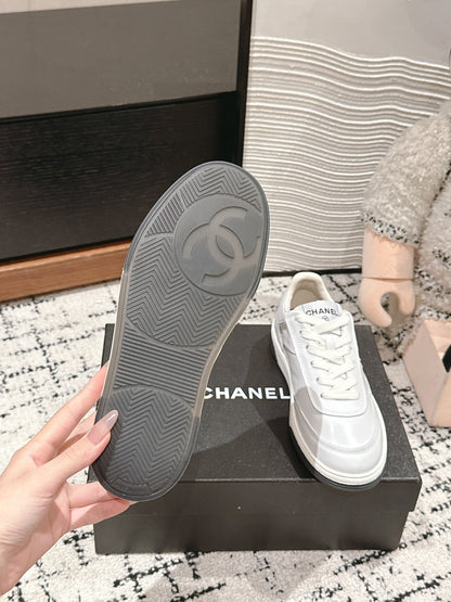 SNEAKER IN WHITE HAND-POLISHED CALFSKIN 977831