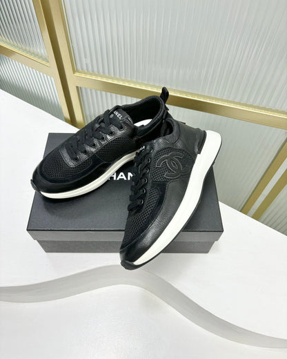SNEAKER IN BLACK SUEDE