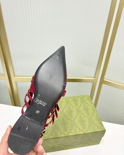 STRAPPY FLAT SLINGBACK IN SCARLET RED GLOSSY CALFSKIN