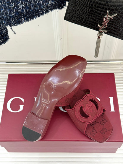 SLIDE SANDALS IN RED FABRIC EMBOSSED LOGO STYLE 4