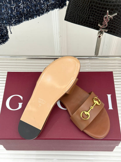 SLIDE SANDALS IN BROWN CALFSKIN WITH GOLD HARDWARE