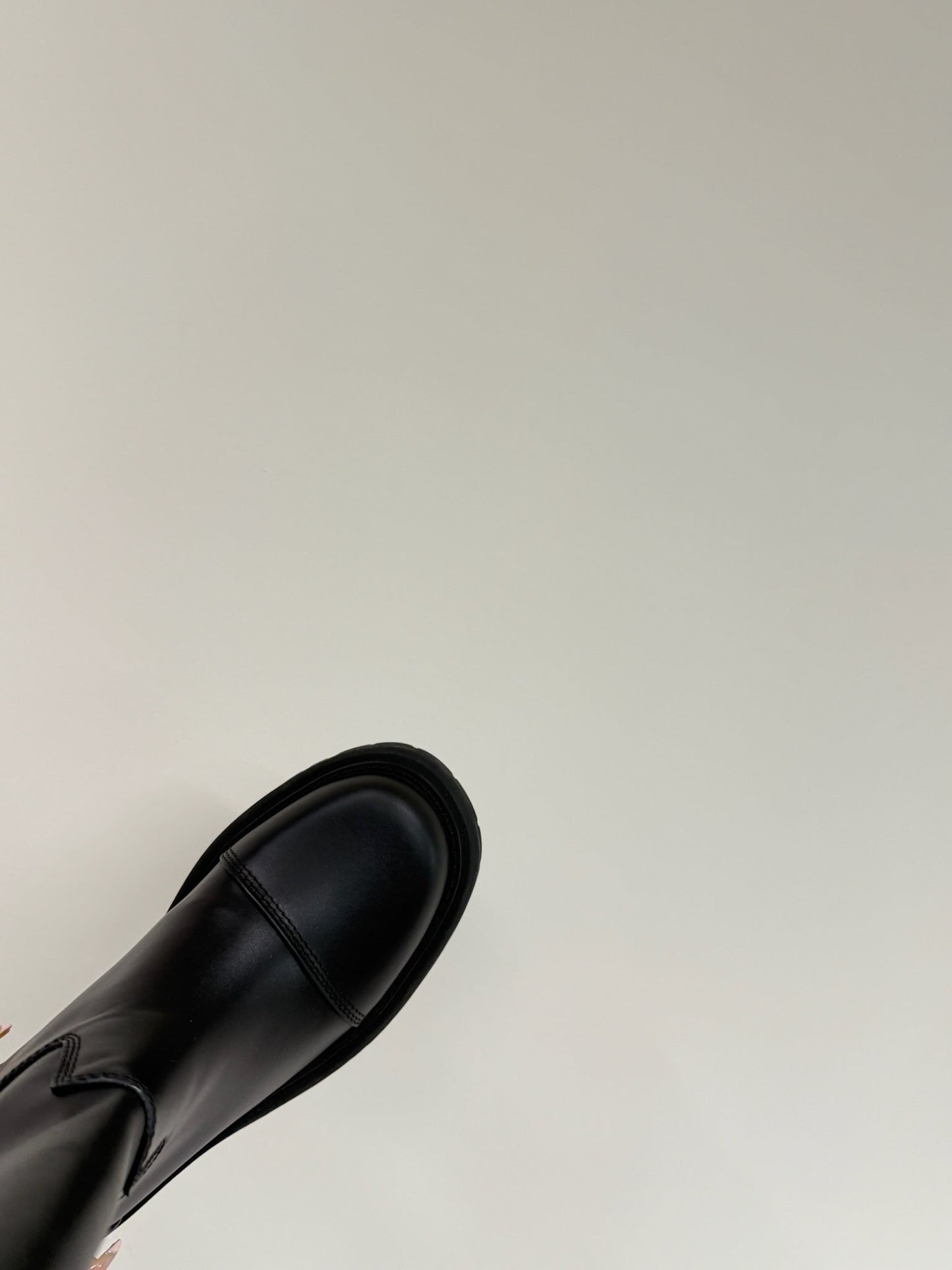 D-TOWN BOOTS IN BLACK CALFSKIN