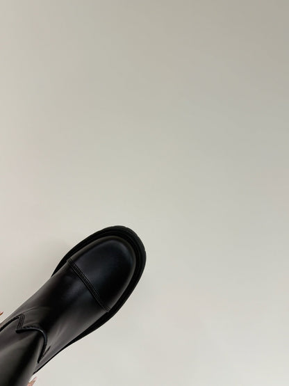 D-TOWN BOOTS IN BLACK CALFSKIN