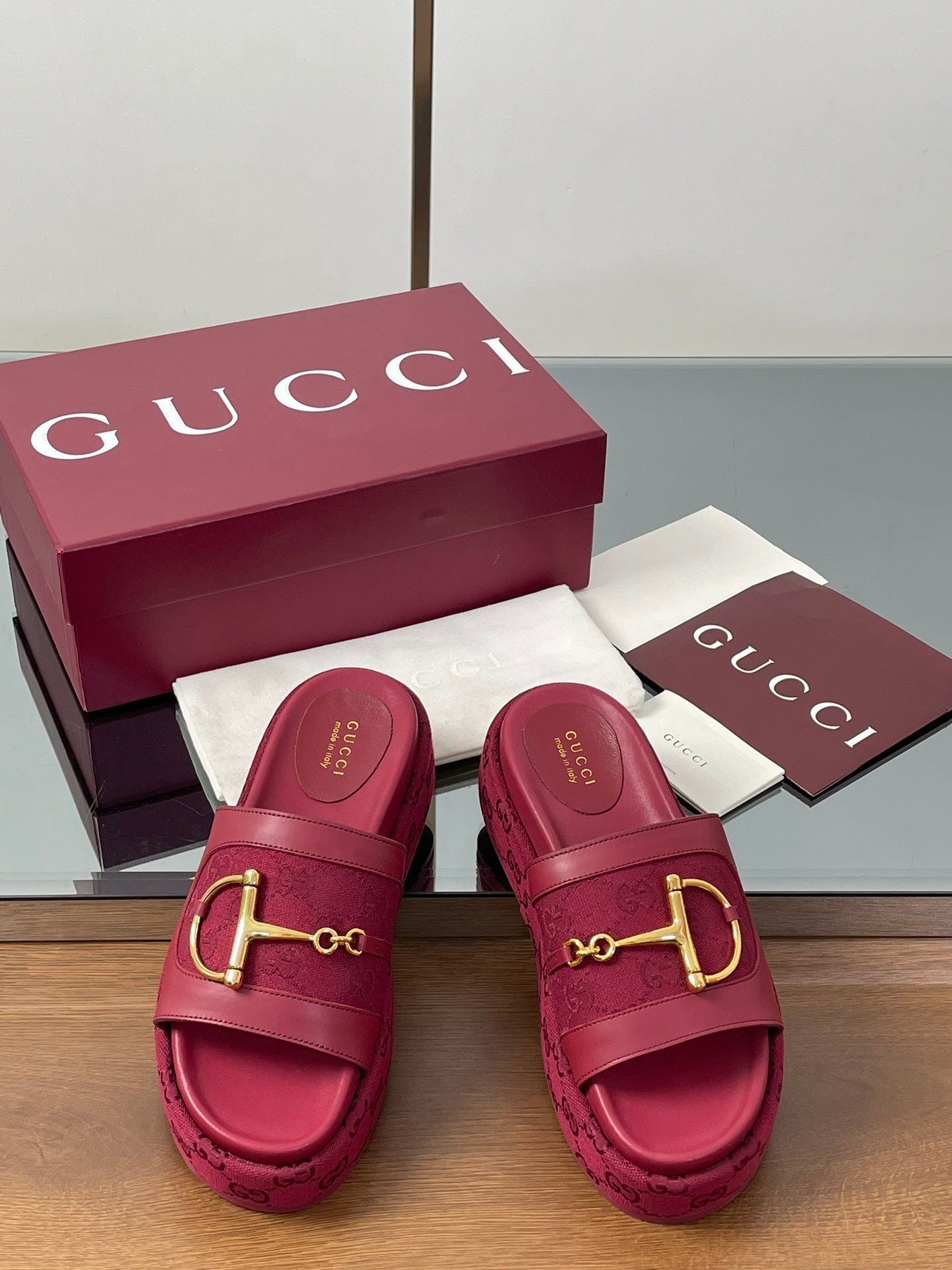 HIGH 5.5 CM WEDGE SANDALS IN RED CALFSKIN AND FABRIC