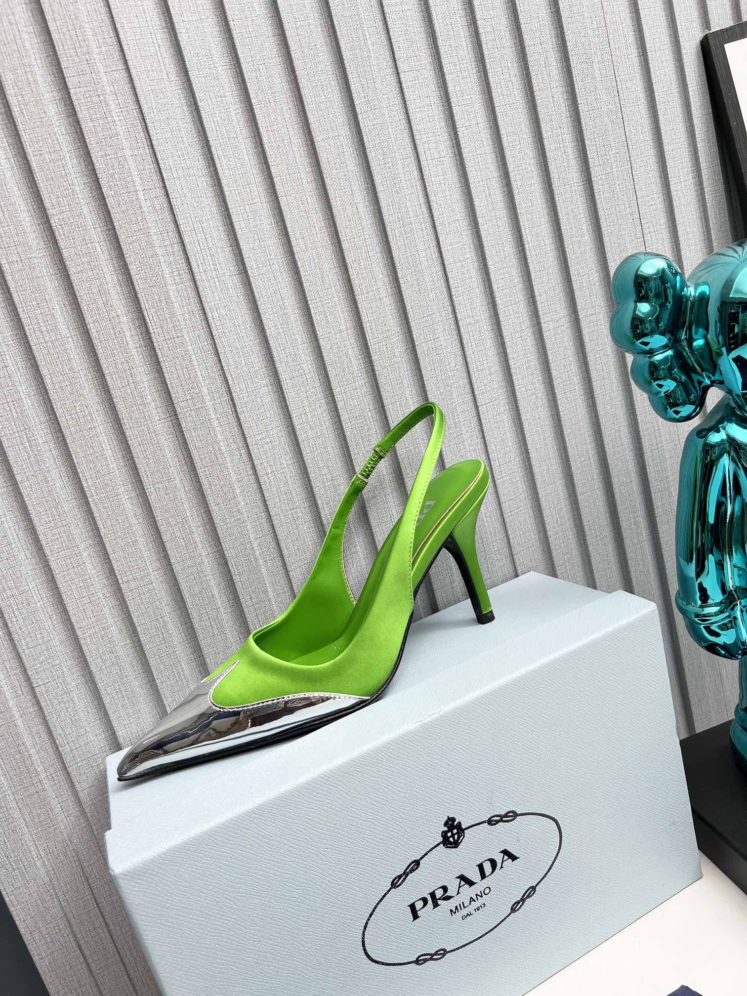 HIGH SLING BACK PUMPS IN SILVER MIX LIME GREEN SATIN