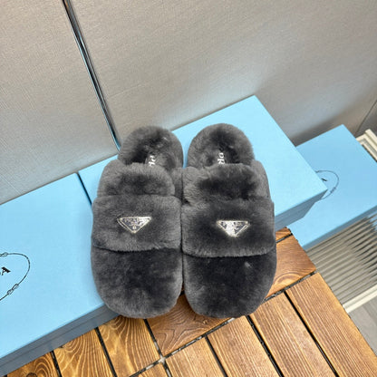 FLAT MULES IN GRAY RABBIT FUR