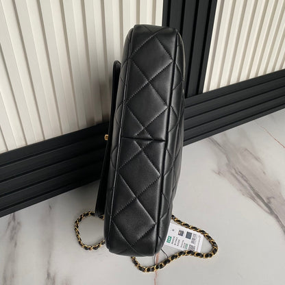 CLUTCH 34 IN BLACK SHEEPSKIN GOLD HARDWARE