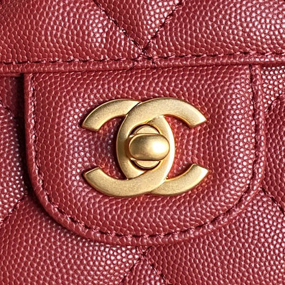 RETRO STYLE FLAP BAG 19 IN STILETTO RED GRAINED CALFSKIN GOLD HARDWARE