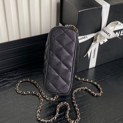 HOBO BAG 21 IN BLACK GRAINED CALFSKIN GOLD HARDWARE